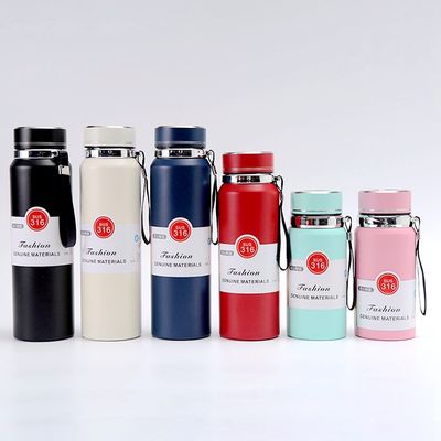 Vakuumisolierte 800ml Wasserflasche Custom Logo 316 Edelstahl perfekt für Reisen