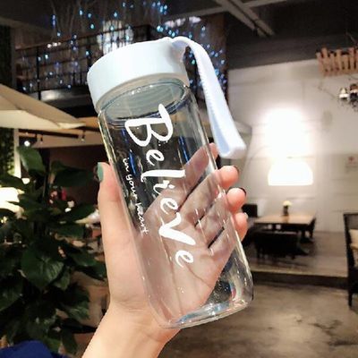 Custom Gym Sports Lecksicherer Wasserkocher Tragbare Wasserflasche mit klarem Becher und Seil