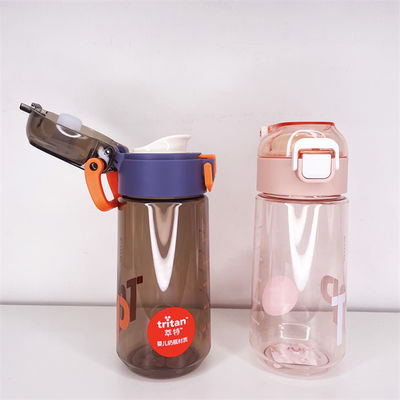 Wasserflasche für Outdoor-Sportreisen mit Touch-Skala und Handgriffe aus Tritan
