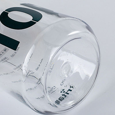 Strohart Öko-freundliche BPA-freie Tritan-Sportflasche mit Zeitmarker und Handgriff für Outdoor-Sportreisen