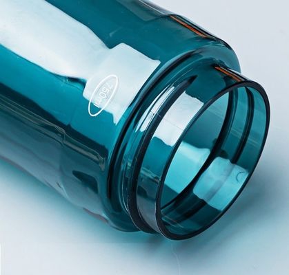 Anwendbares Siedendes Wasser 750 ml Tritan Plastik Sportwasserflasche mit Griff für Erwachsene