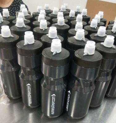 Unisex 550ml 750ml Wiederverwendbare BPA-freie Wasserflasche für Radfahren Wandern Radfahren
