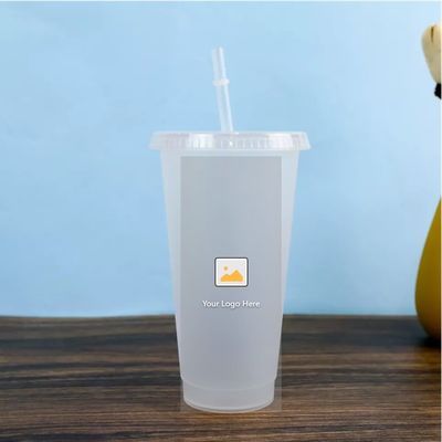 24oz Acryl-Doppelwand-Kalt-Tumbler, benutzerdefinierte Farbe, Plastik-PP-Tasse für Partybedarf
