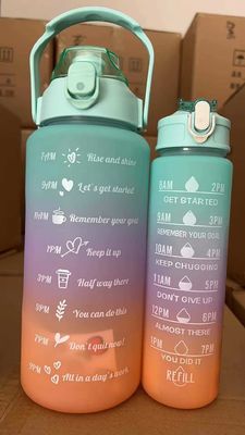 Customized Logo akzeptable lila Wasserflasche für Fitness-Enthusiasten und Sportler