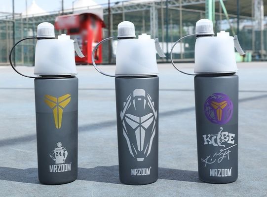 400/600 ml Outdoor Plastik-Sportwasserbecher mit Wasserströmungsmethode Druckart Grün