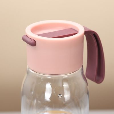 Bleiben Sie überall hydratisiert 550 ml tragbare Tritan-Wasserflasche mit Korrosionsschutzbeschichtung