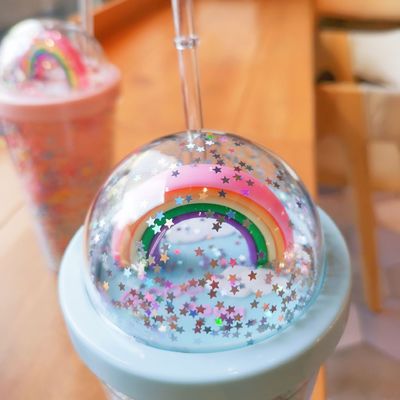Doppelschicht Net Red Ins Wasserbecher mit Stroh für das Home Office Frühstück Milchsaft Becher