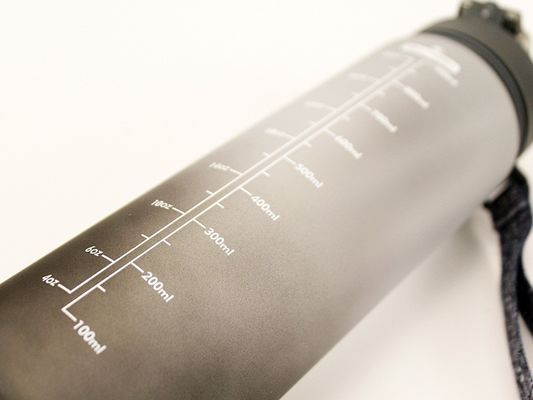 Anpassungs-Logo akzeptabel 550ml Ins Space Cup Wasserflasche für Outdoor-Innenaktivitäten