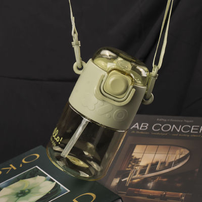 Kunststoffflasche für Outdoor- und Indoor-Aktivitäten