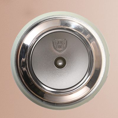 Zeitgenössischer Design 500 ml/600 ml Edelstahl-Wasserflasche mit Seilgriff
