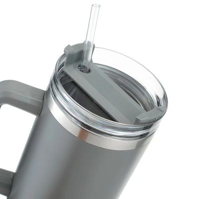 Klassischer Design Stil 40oz Edelstahl Outdoor Tumbler mit Griff und Stroh für OEM