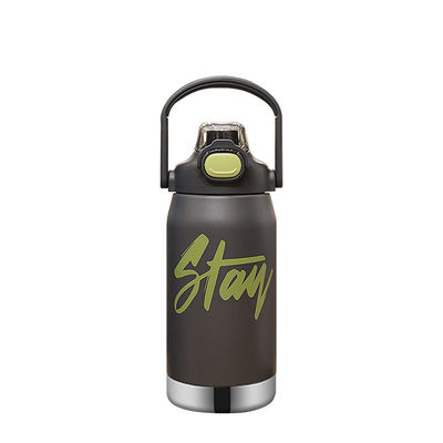 Große isolierte Wasserflasche aus Edelstahl mit Stroh und Flip-Top