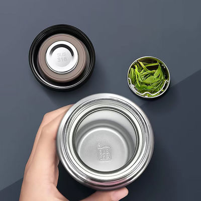 Zeitgenössischer Design-Stil isolierte Edelstahl Wasserfilterflasche für Getränke