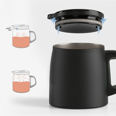 Ausfallsicherheit isolierte Reisehülle Nordischer Stil Edelstahl-Tumbler mit Griff