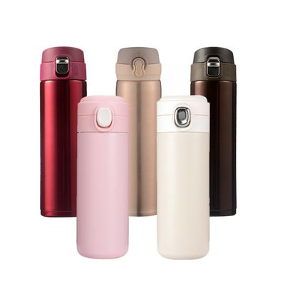 500 ml Edelstahl-Sprung-Vakuum-Wasserflasche mit fester Farbe und Probe bereitgestellt