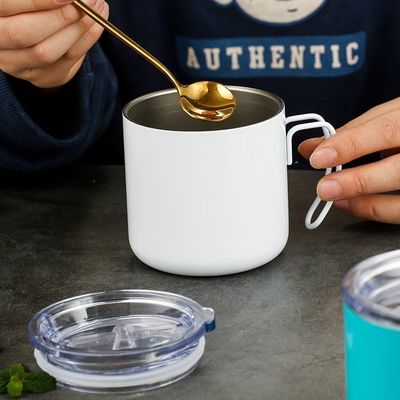 Verbessern Sie Ihre Wasserflaschenkollektion mit dieser minimalistischen Edelstahlflasche