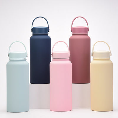 Isolierte Wasserflasche aus Edelstahl mit hoher Kapazität und Wärmedämmung