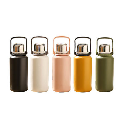 Valentinstags-Flasche aus Edelstahl mit doppelter Wand und eigener Farbe