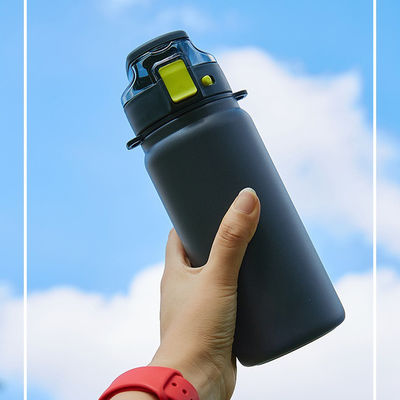 316 Edelstahl Becherkörper Doppelwand Isolierte Wasserflasche für aktive Abenteuer