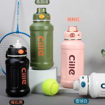 620 ml / 950 ml Kapazität Matte Man Bike Isolierte Wasserflasche mit gebogenem Edelstahldeckel