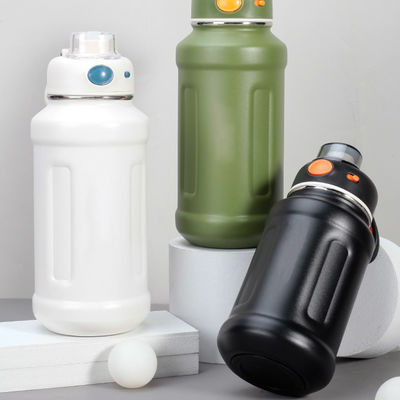 620 ml / 950 ml Kapazität Matte Man Bike Isolierte Wasserflasche mit gebogenem Edelstahldeckel