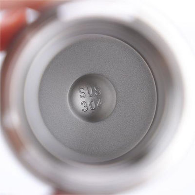 Moderne Design-Stil tragbare isolierte Wärme-Edelstahl-Wasserflasche für Sport