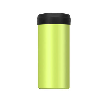 Alle geeigneten Personen können unsere 750 ml Edelstahl-Tumbler für heiße und kalte Getränke genießen