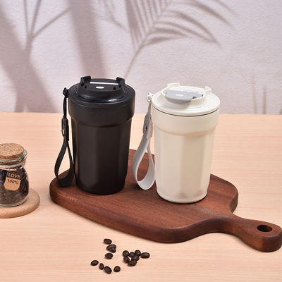 Kaffeebecher mit Abdeckung und Vakuumisolierung