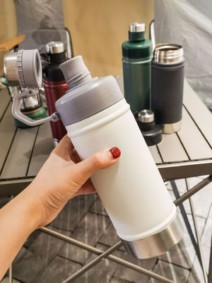 Gelb isolierte Edelstahl Sport Wasserflasche Bpa frei Vakuum Flasche 18oz 25oz Wasserflaschen