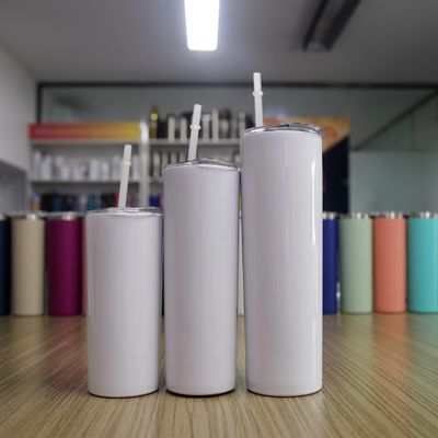 20oz 30oz Straight Skinny Sublimation Tumbler mit Schraube auf Deckel und Strohbecher fürs Campen