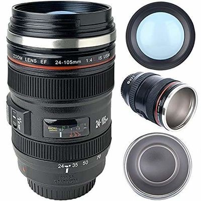 Reisefotografen Tumbler-Kamera-Objektiv-Kaffee-Tasse mit isoliertem Design und Rühren