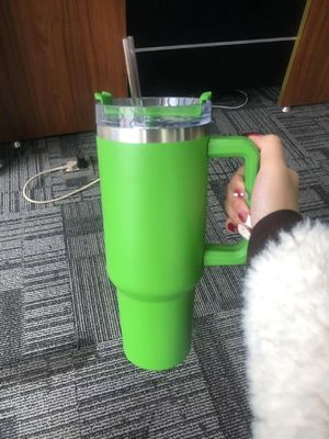 Mehrfachverwendbare Wasserflasche Mehrfarbige Sublimation Vakuum Kaffeetasse aus Edelstahl
