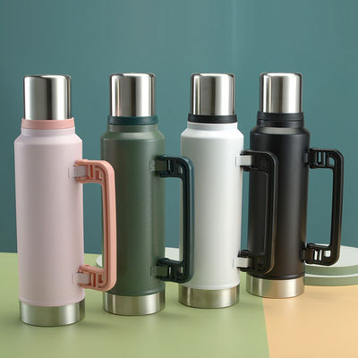 Produktion von Vakuumflaschen Große Wasserflasche aus Edelstahl für das Klettern im Freien